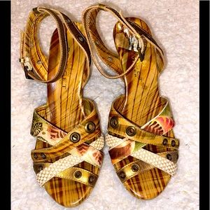 Fun BRIDGET SHUSTER wedge sandals. Size 7.
